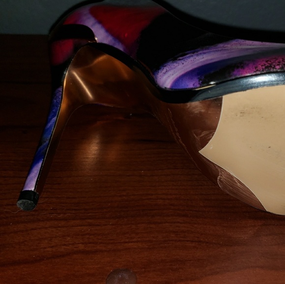 Ted Baker Painted Pointy Toe Heels - Picture 5 of 6